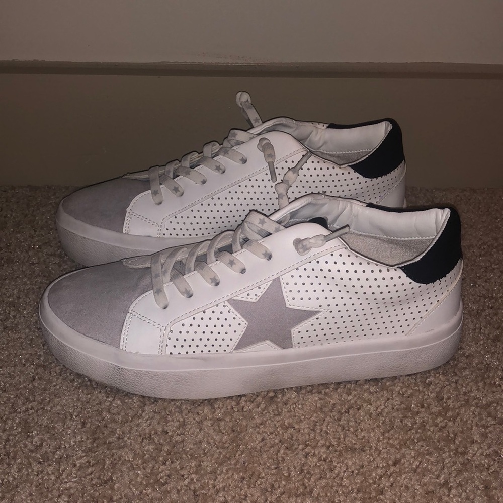 Steven Madden Sneakers